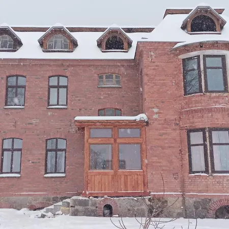 Sunny Bear Apartment